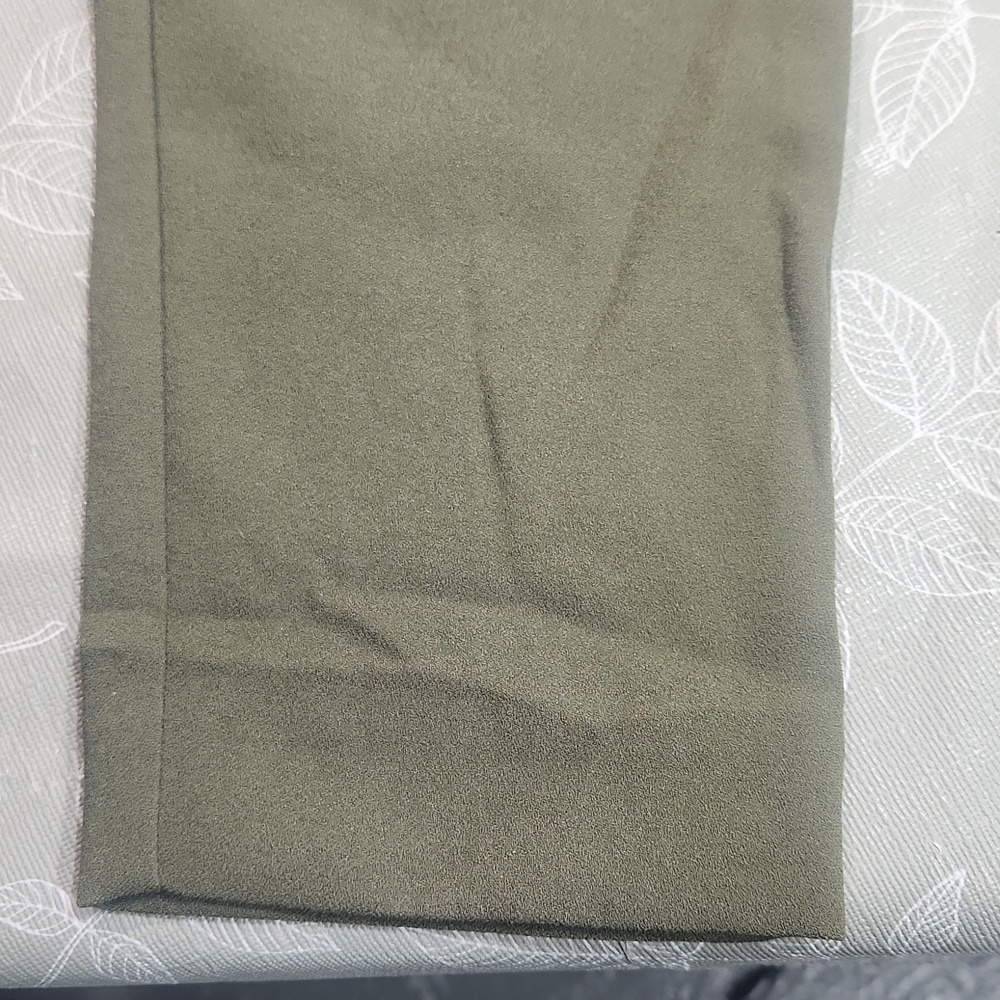 RW & CO Pants - Picture 3 of 10